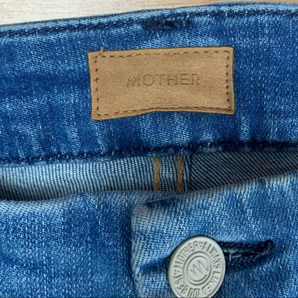 MOTHER The Looker Ankle Fray Jeans in Bird of Paradise Wash - Picture 10 of 13